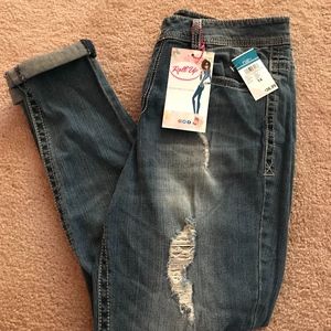 NWT distressed skinny jeans
